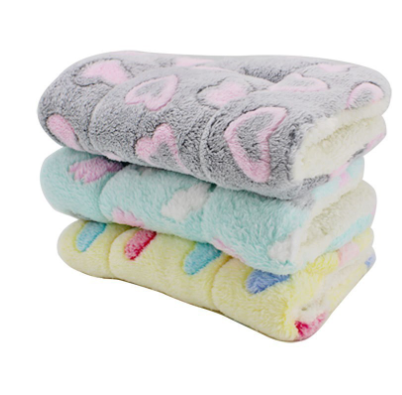 Thick Winter Pet Mat for Cats and Dogs - Fleece Blanket